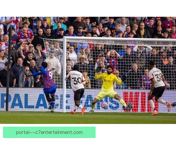 英超精彩对决：利物浦3-0大胜对手 展现强大实力和球队默契